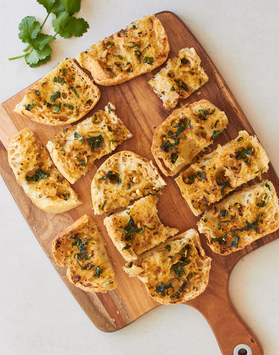 Asian Inspired Vegan Garlic Bread - Delightful Vegans